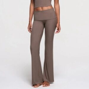 SKIMS Soft Lounge Foldover Pants Womens Amethyst Taupe Brown Ribbed NWT Size XL